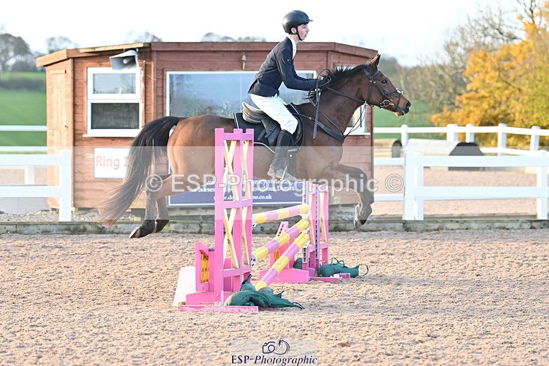 231119A-083405-04131 - Sun Cls 2 British Novice & 80cm Open