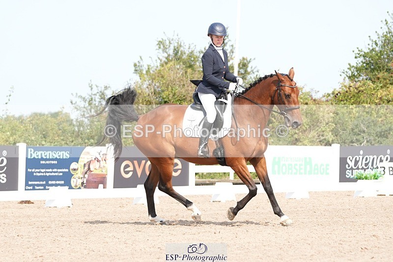 250817-105611-08194 - 151-Shona.MclauchlanLuca.Me.Go