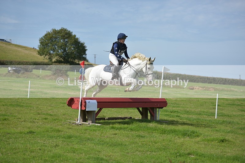 RAY_8192 - Class 1: Trebudannon Open: Red Table
