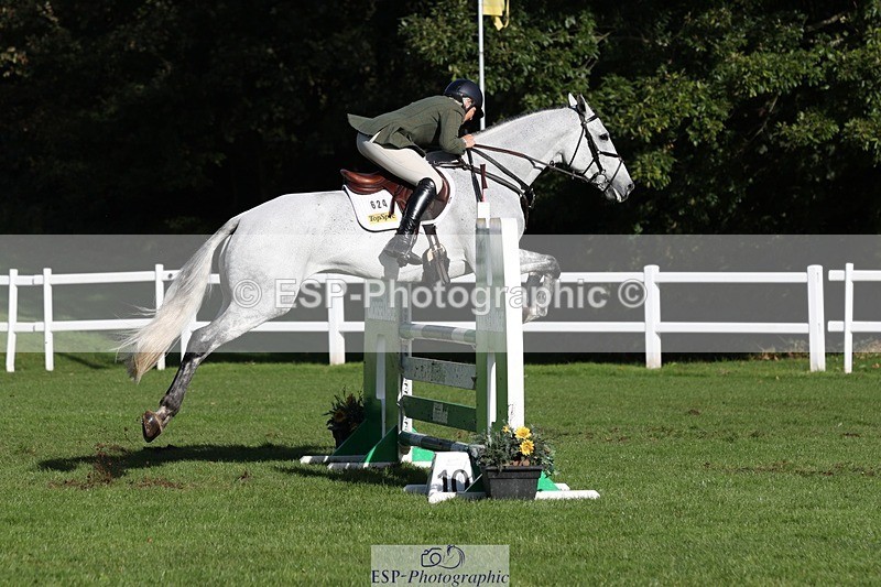 231022-112013-25114 - 624-CORRIEVIEW.OSCAR-Jane.Rogers-TrotUp+SJ