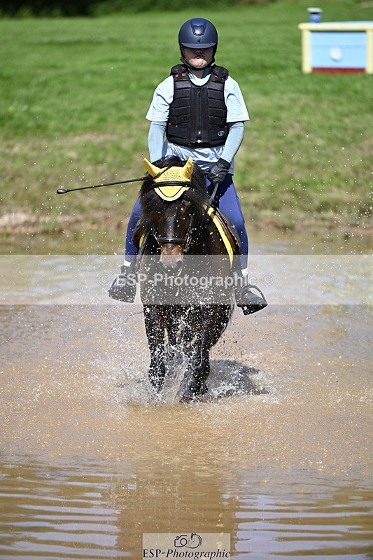 240728B-112608-01059 - Theo's Group XC