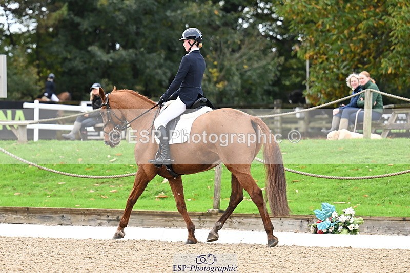 251023A-101006-01442 - B-127-Jessica.McCaldin