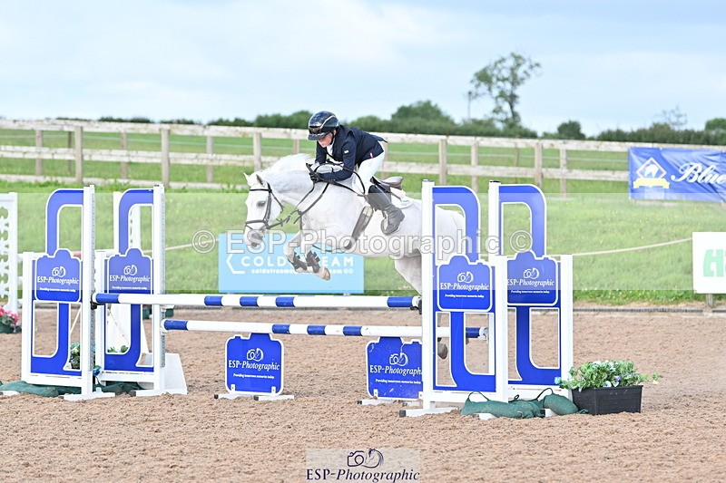 240628A-191808-01889 - Cls 7 Graham Heath 128cm + 138cm