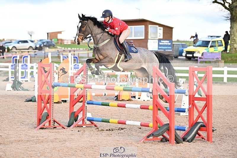 241208-141040-01894 - Cls 22 Foxhunter and 1.20m Open