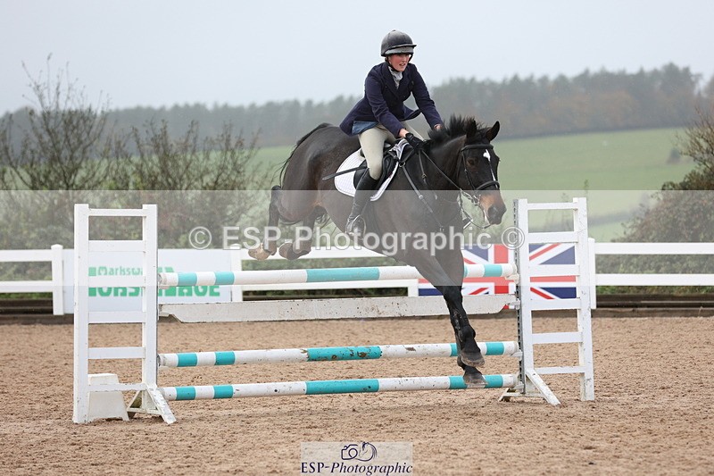 231112A-124024-04126 - Cls 19 Snr 1.05m Open