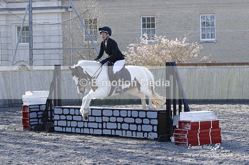 _EST0167 - Bourne Valley Riding Club Winter Showjumping 27/03/22