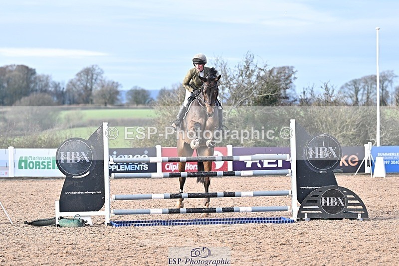 251126-122615-00449 - Cls 4 Newcomers and 1.10m