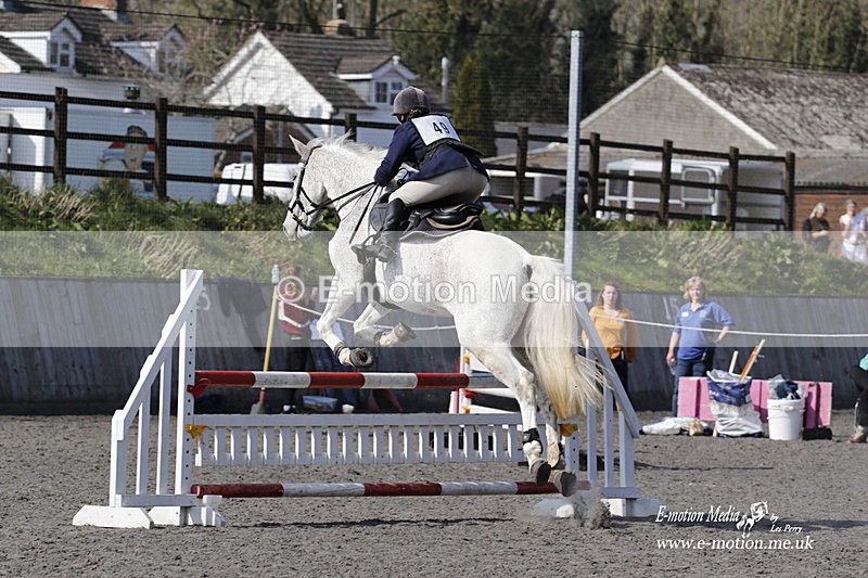 _EST2083 - Bourne Valley Riding Club Winter Showjumping 27/03/22