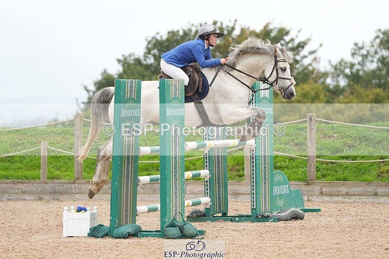 250920-123127-01284 - Cls 10 Pony Foxhunter and 1.10m
