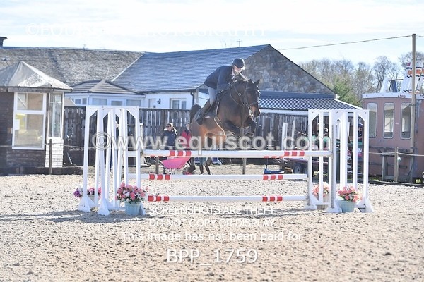 BPP_1759 - CLASS 18 SUN Senior Newcomers/ 1.10m Open