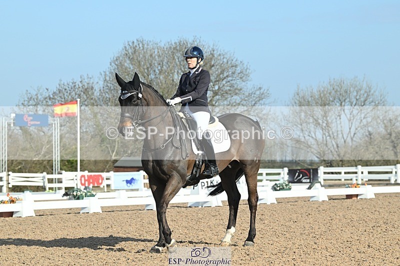 250403-081750-00303 - 018-Louise.Davison-Quamperfect