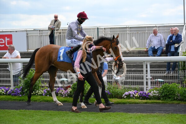 yr11062021r5-30 - Race 5 4.00pm Sky Bet Ganton Stakes