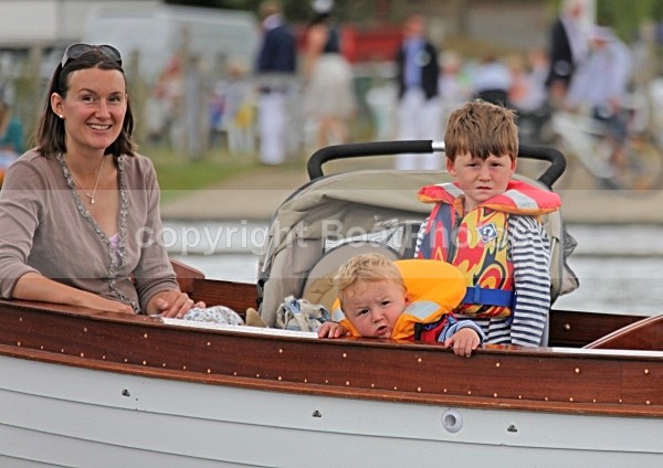 090703 DAISY IMG_6992 - HENLEY REGATTA FRIDAY 3rd JULY 2009