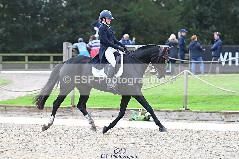 231019-143707-04236 - 054-PORSCHE-Coco.Lanni-DR