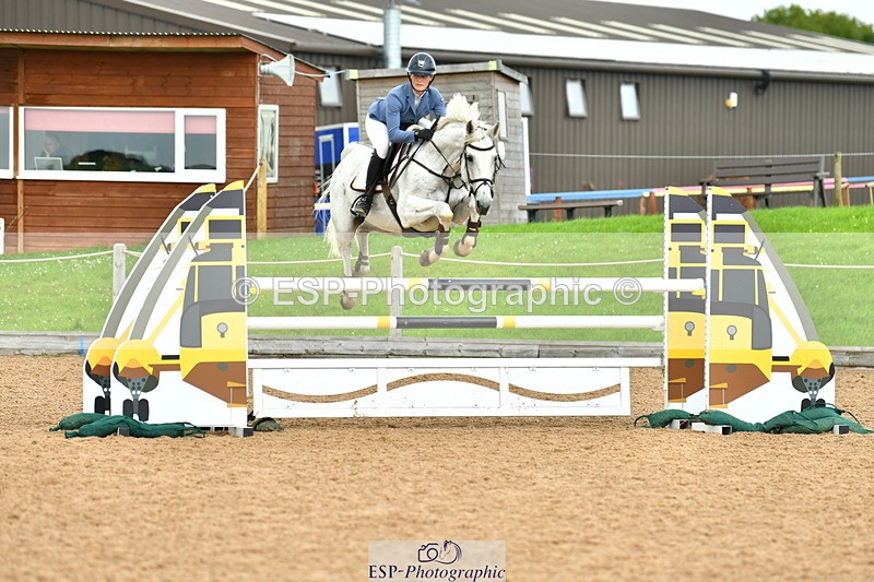 230805A-123033-00446 - Cls 3 Snr Foxhunter & 1.20m Open
