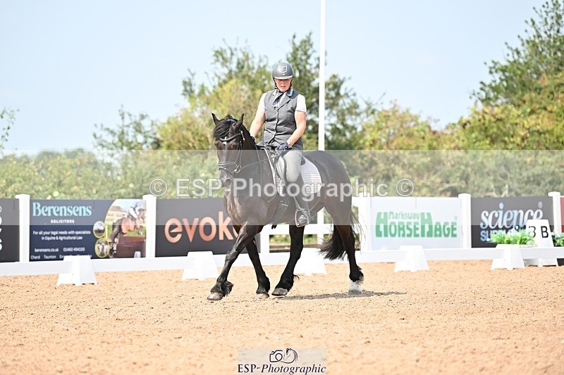 250816-132904-04704 - 115-Alison.AndrewsBercoed.Sambo