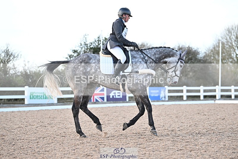 240324A-154521-04585 - Novice 28, 15.33 to 16.15