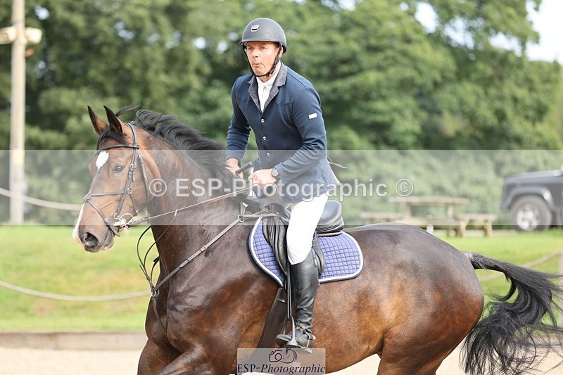 240817-093800-00340 - 02A Snr Brit Nov