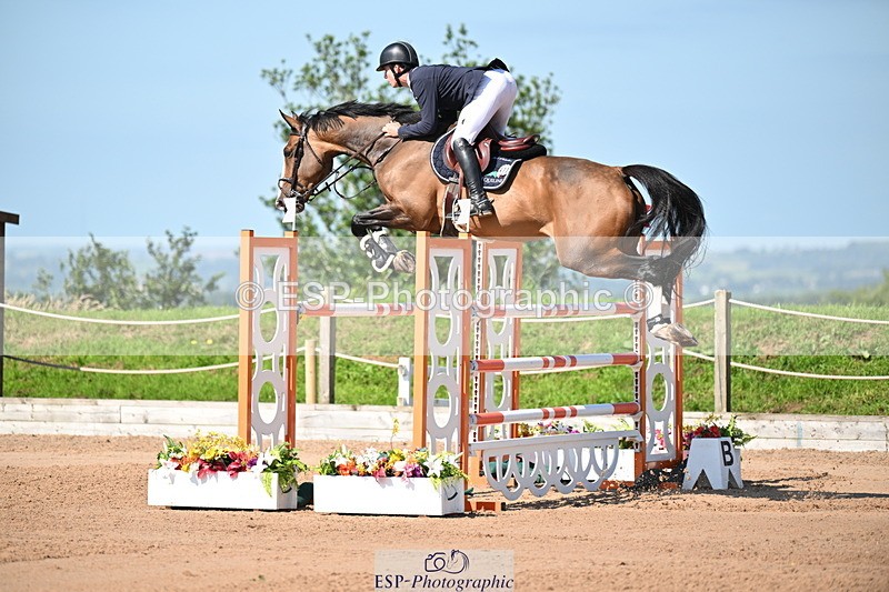 240718A-101642-04446 - Cls 1, 3 Star Small Tour 1.35m