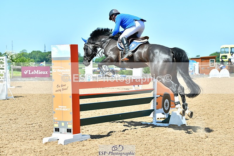 230527A-121711-04411 - Cls 15 Foxhunter