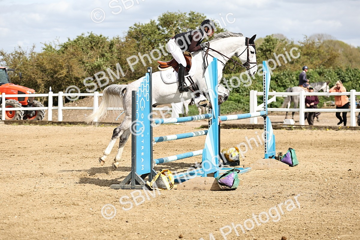 SBM_001198 - Class 4 - Senior Newcomers - 1.10m