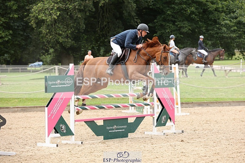 240817-141007-01743 - 05A Snr Newc