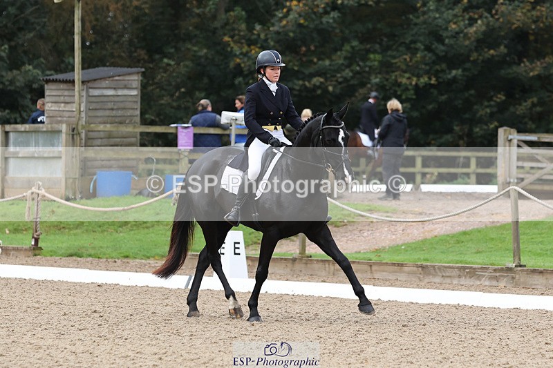 241024-093939-01129 - 128-Lottie.Turnell-TRICKLE