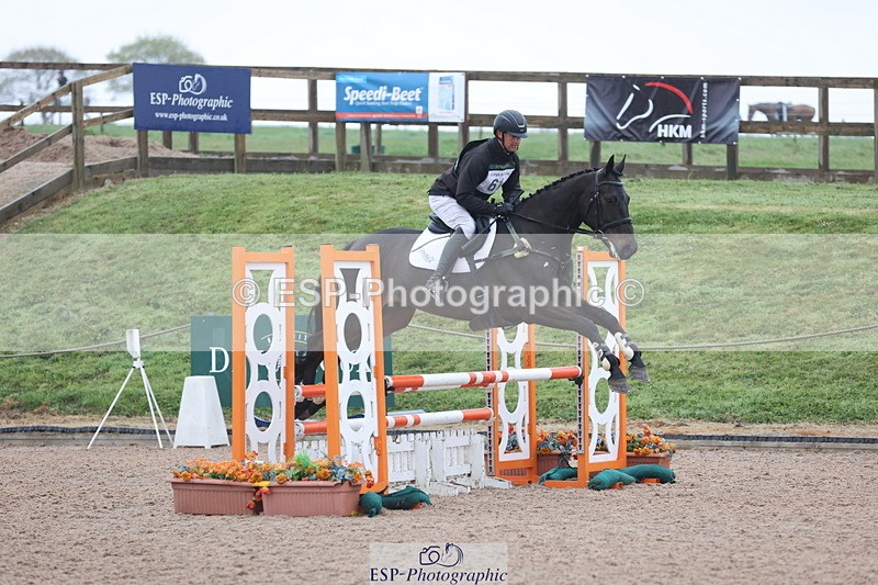 250418-101501-00622 - 061-Gubby.Leech-JUST.SPOTLESS