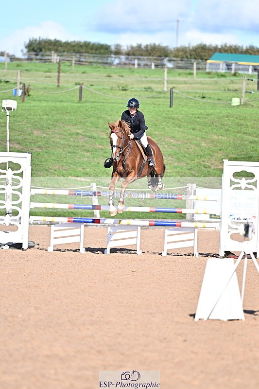 260923B-153331-01031 - Cls 06 Snr Fox & 1.20m Open