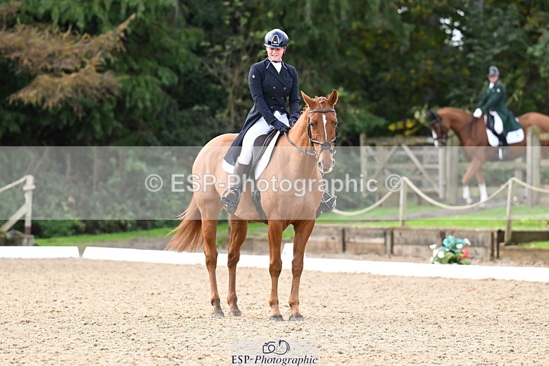 251023A-112705-01738 - B-137-Josie.Reid