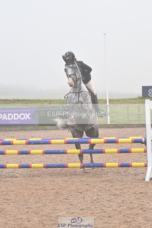 240813-194640-01016 - Classes 7 A&B 90cm