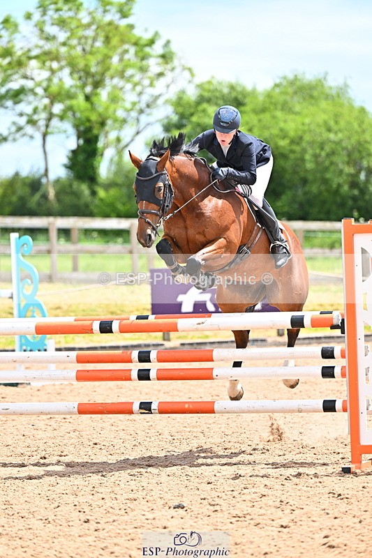 240608A-131251-02501 - Cls 4 Snr Newcomers and 1.10m Open