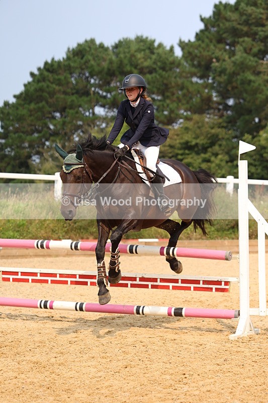 3E7A1466 - Class 4: Senior British Novice/90cm open