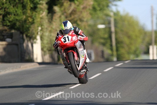 IMG_4713 - Thursday Practice  TT 2013