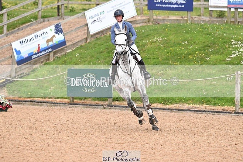 260510-151355-07515 - Cls 41 Snr Foxhunter