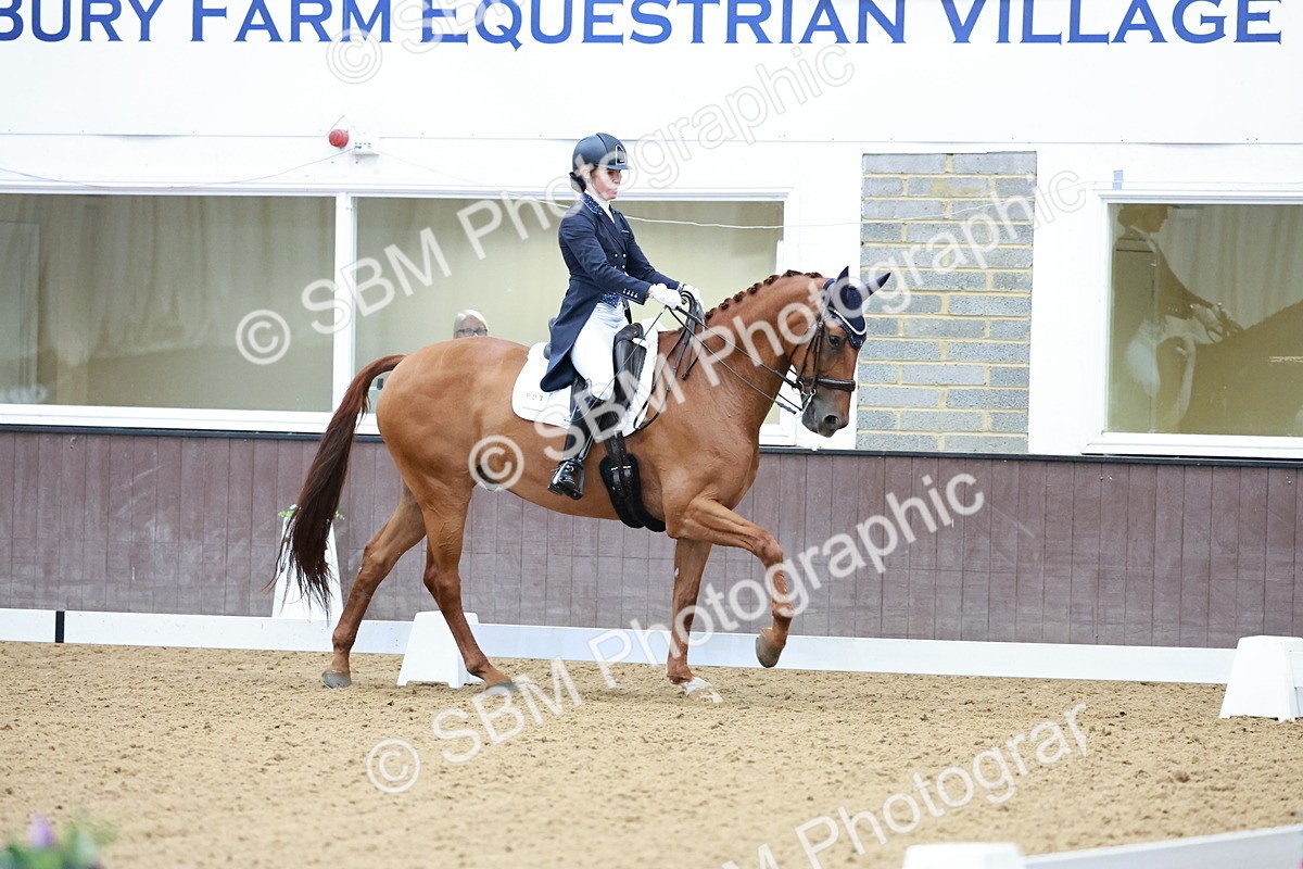 SBM_016350 - Class 5 - FEI INT II - 17.24-18.20