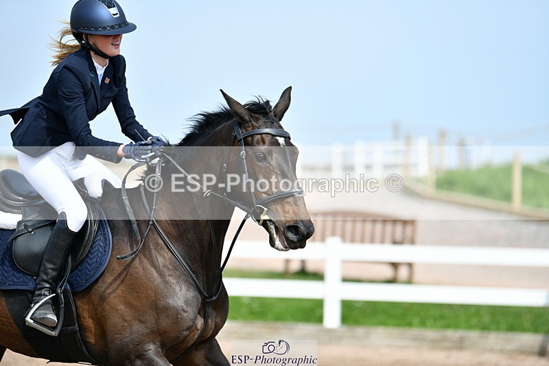 240511A-160451-14272 - Cls 25 British Novice and 90cm Open