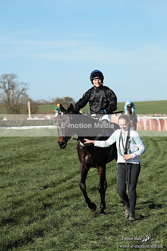 PtP 210326 1107 - VWH Cirencester Races 21/03/26