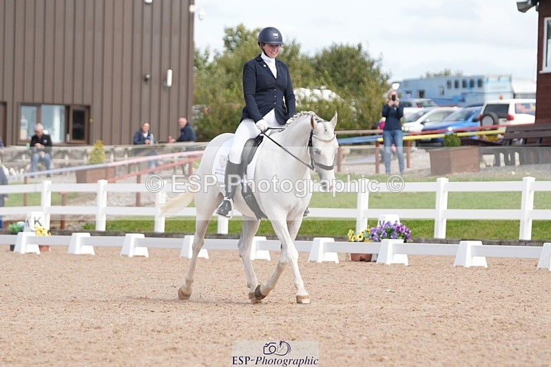 250906-130816-03527 - 065-Jessica.PerrySilver.Secret