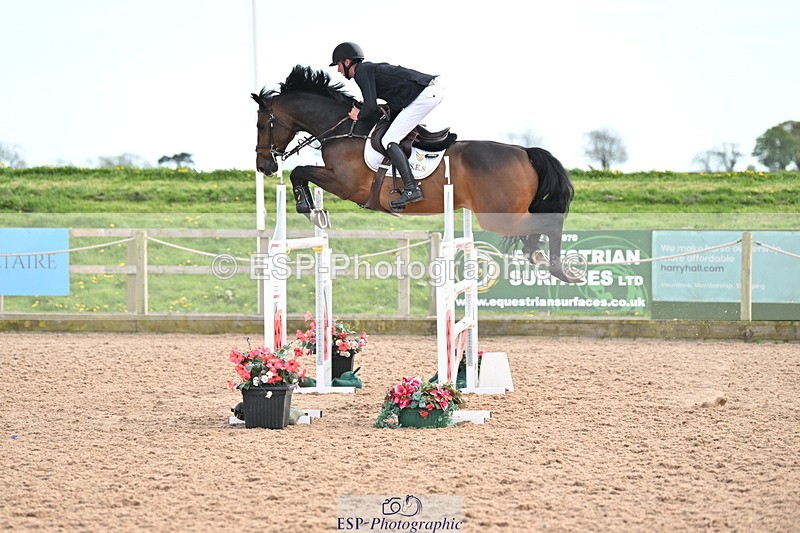 240418A-145850-04617 - Cls 9, 2 Star Big Tour 1.40m