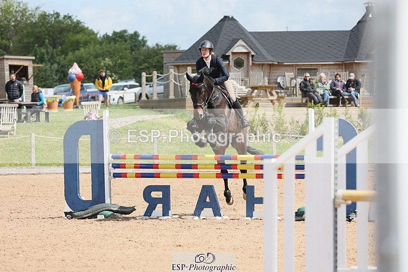 250525-105823-07636 - Cla 27 A&B 1.05 & 1.10m Snr Gran Prix