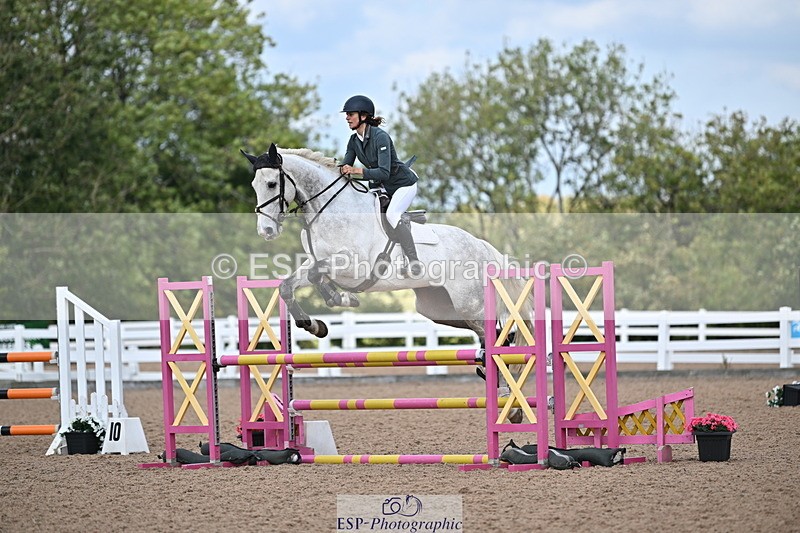 241005A-113645-03454 - SAT Cls 17 95cm Amateur Quali