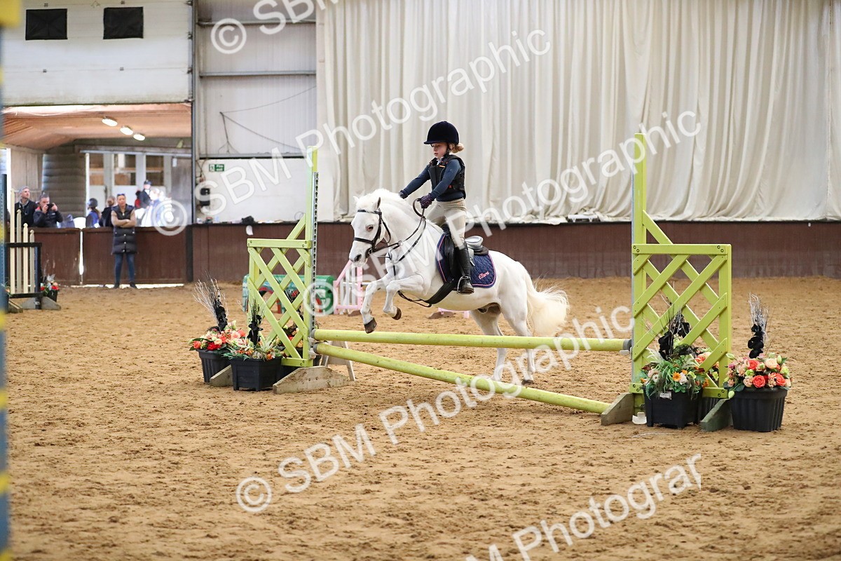 SBM_001122 - Class 3 - Horse & Hound