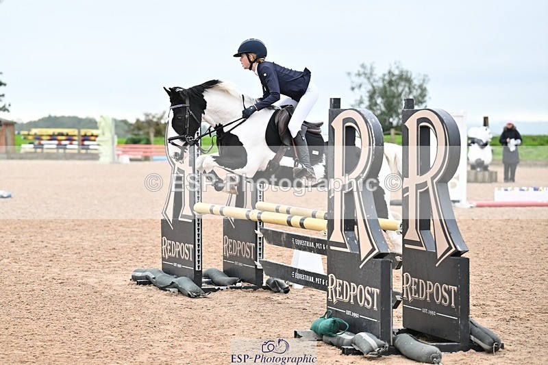 250920-161051-01843 - Cls 22 Pony Intro 90cm Derby