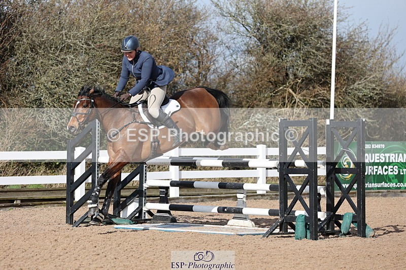 240223A-113747-00909 - Cls 4 Snr 1.05m Open