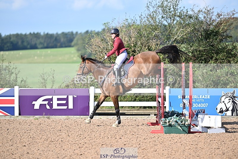 241004A-105216-01412 - Fri 07 Snr Brit Nov & 90cm Open