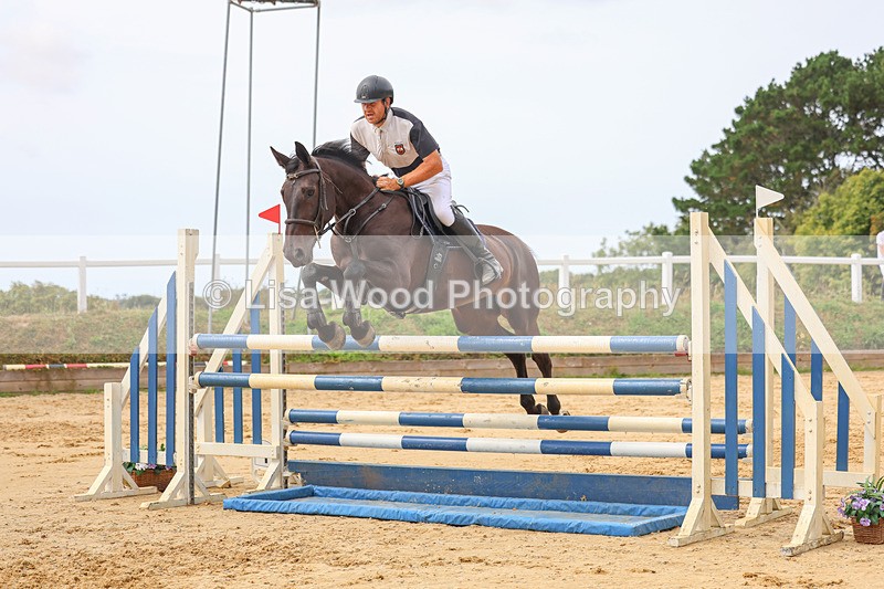 3E7A4407 - Class 8: Senior Foxhunter/1.20 open