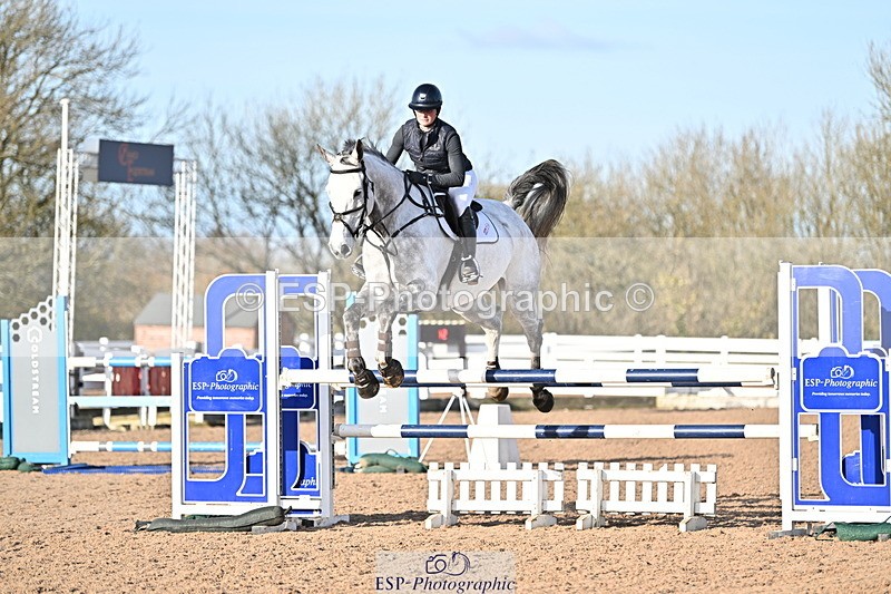 241113A-134859-00723 - Cls 05A&B Snr Fox & 1.20m Open