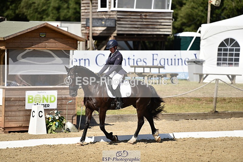 140110A-050024-12345 - 168-Samantha.Pring-Tongwynlais.Moon.Dancer