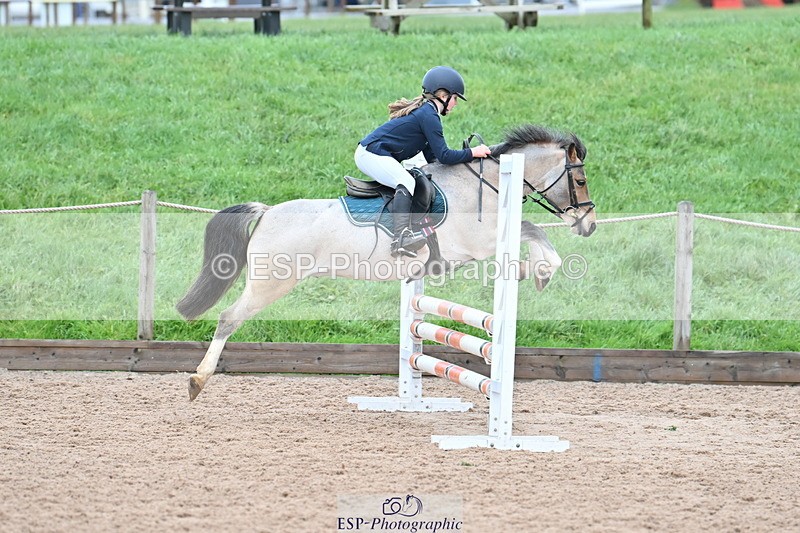 231203A-132736-01402 - Cls 23 Stepping Stones 128cm & 138cm